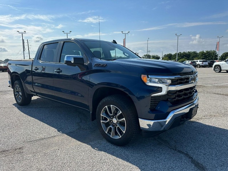 Chevrolet Silverado 1500 Vehicle Full-screen Gallery Image 8