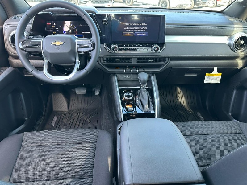 Chevrolet Colorado Vehicle Full-screen Gallery Image 5