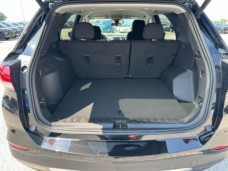 Chevrolet Equinox Vehicle Full-screen Gallery Image 5