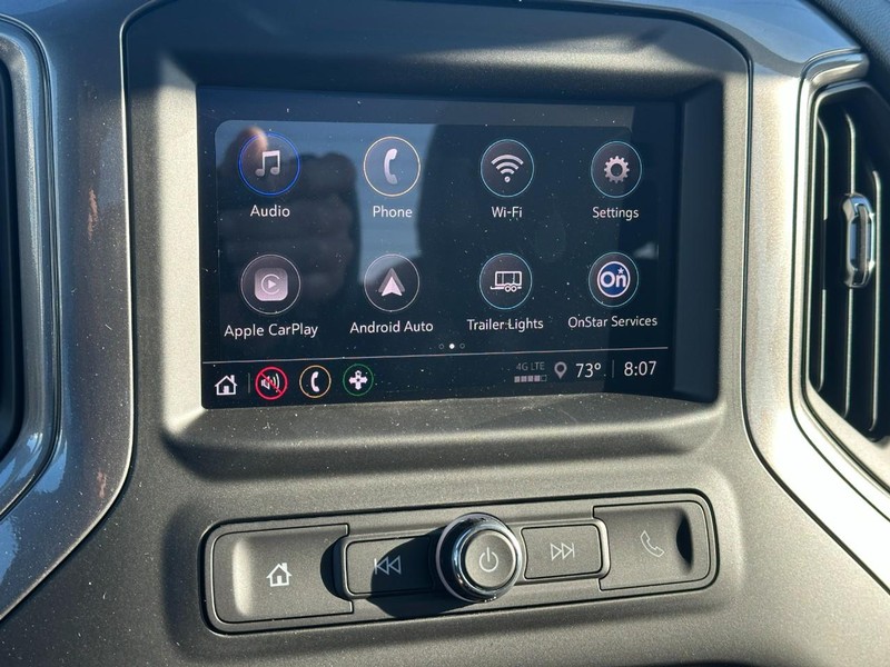 Chevrolet Silverado 1500 Vehicle Full-screen Gallery Image 10