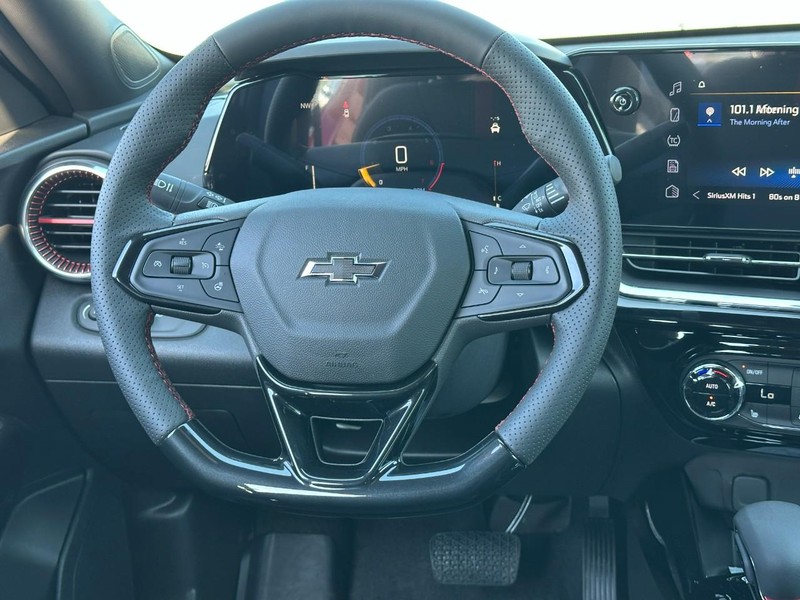 Chevrolet Trax Vehicle Full-screen Gallery Image 6