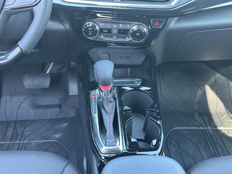 Chevrolet Trax Vehicle Full-screen Gallery Image 8