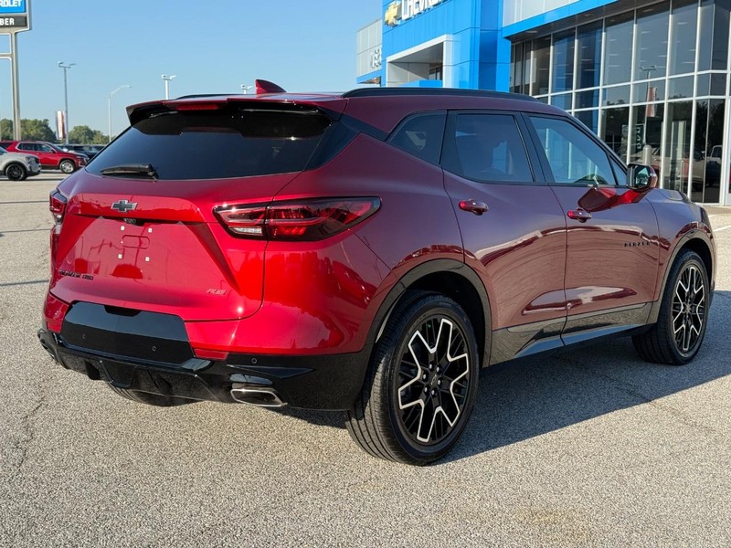 Chevrolet Blazer Vehicle Full-screen Gallery Image 5