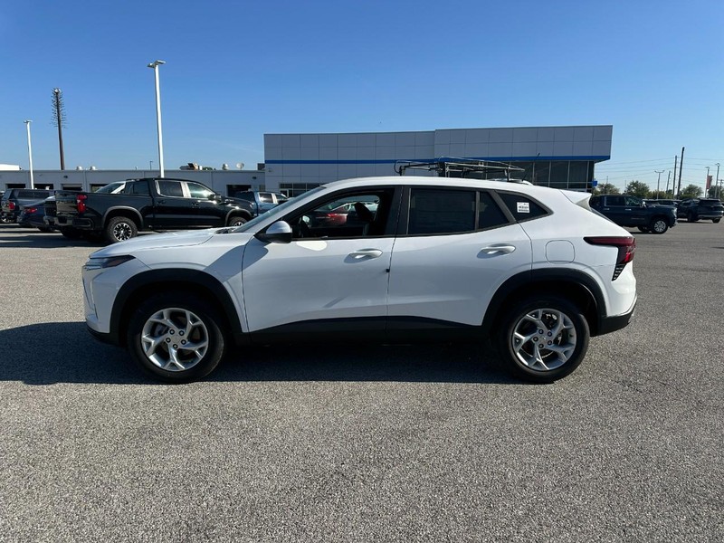 Chevrolet Trax Vehicle Full-screen Gallery Image 2