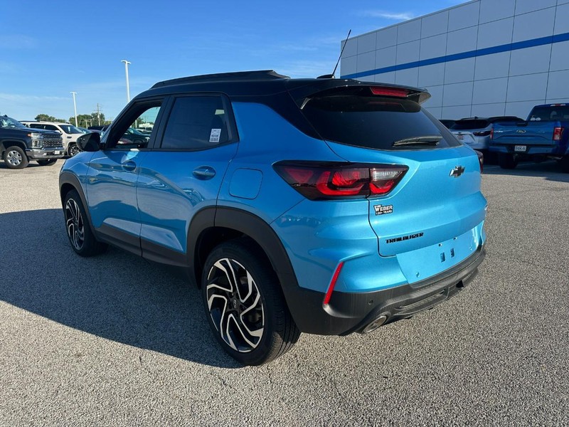 Chevrolet TrailBlazer Vehicle Full-screen Gallery Image 3