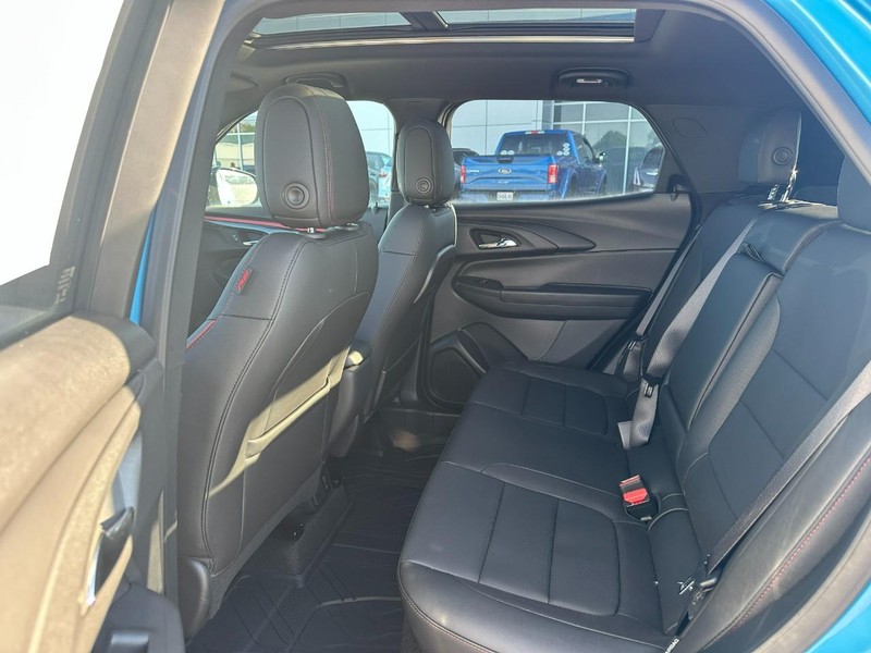 Chevrolet TrailBlazer Vehicle Full-screen Gallery Image 4