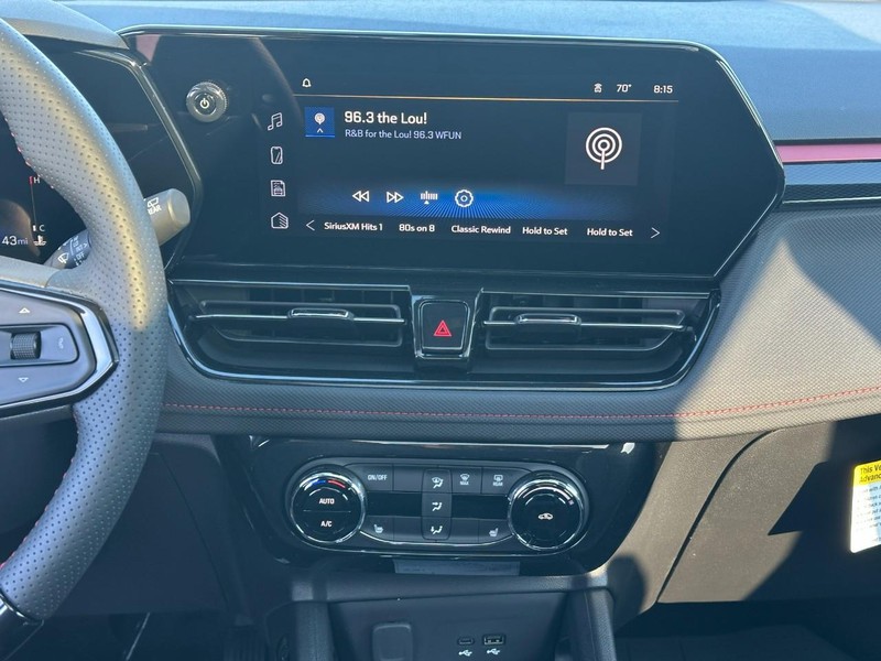 Chevrolet TrailBlazer Vehicle Full-screen Gallery Image 8