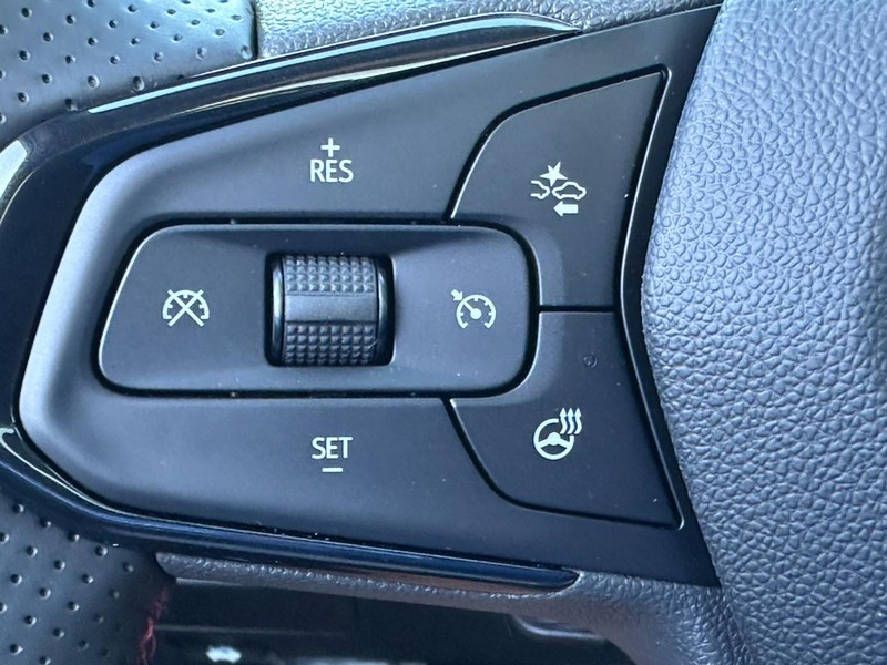 Chevrolet TrailBlazer Vehicle Full-screen Gallery Image 12