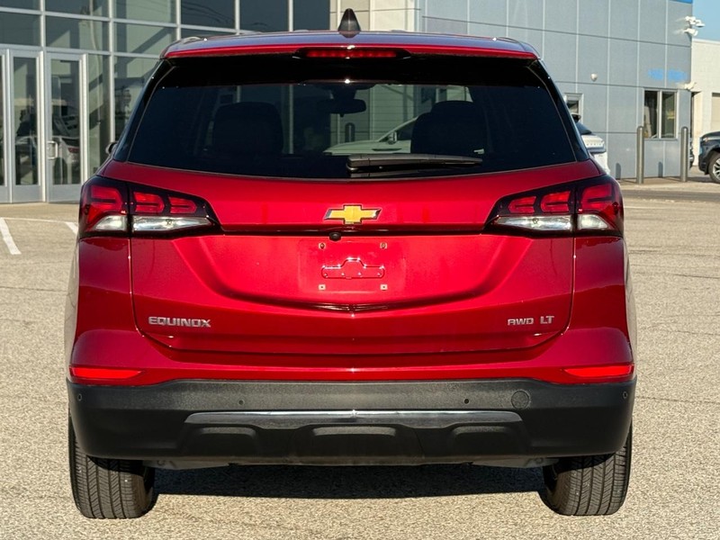 Chevrolet Equinox Vehicle Full-screen Gallery Image 4