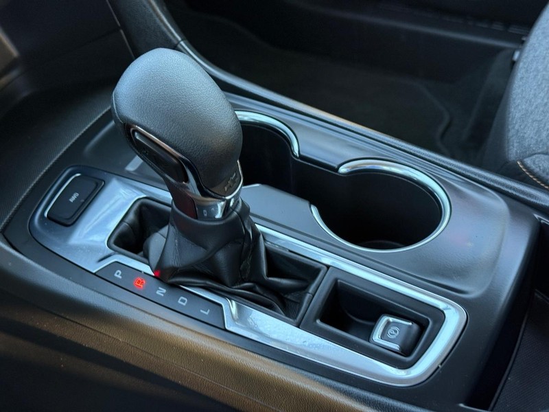 Chevrolet Equinox Vehicle Full-screen Gallery Image 19