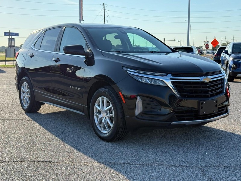 Chevrolet Equinox Vehicle Full-screen Gallery Image 8