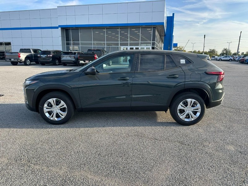 Chevrolet Trax Vehicle Full-screen Gallery Image 2