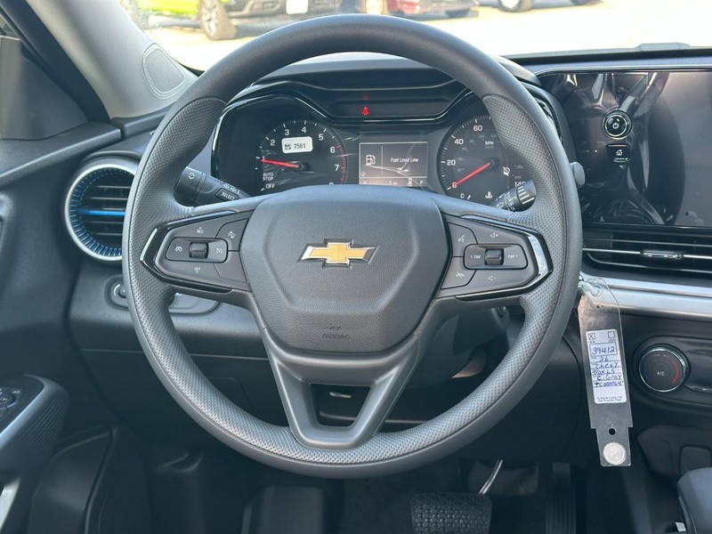 Chevrolet Trax Vehicle Full-screen Gallery Image 6