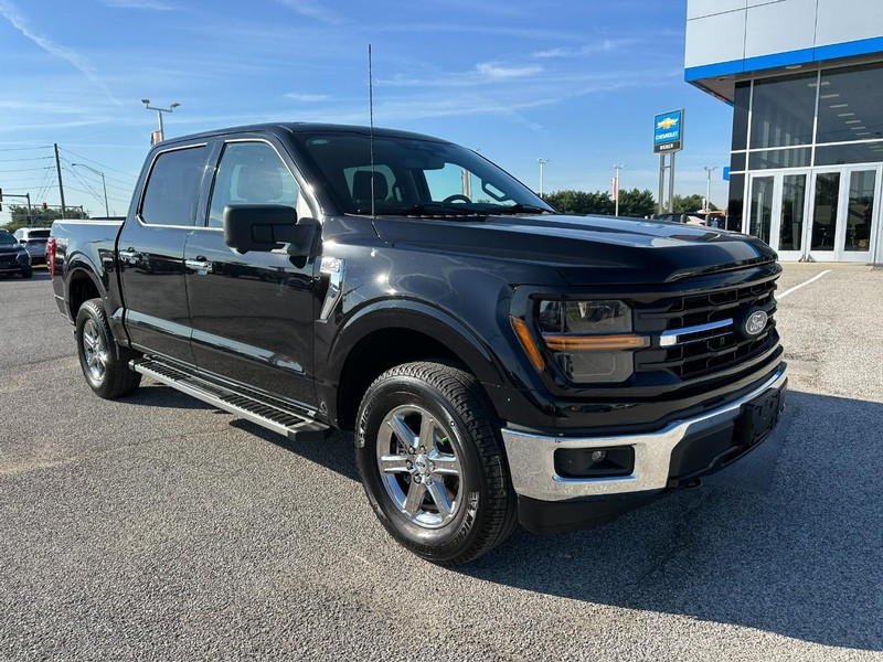 Ford F-150 Vehicle Full-screen Gallery Image 8