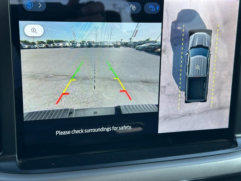 Ford F-150 Vehicle Full-screen Gallery Image 21