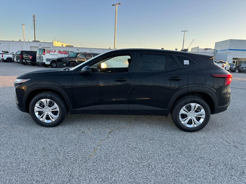 Chevrolet Trax Vehicle Full-screen Gallery Image 2