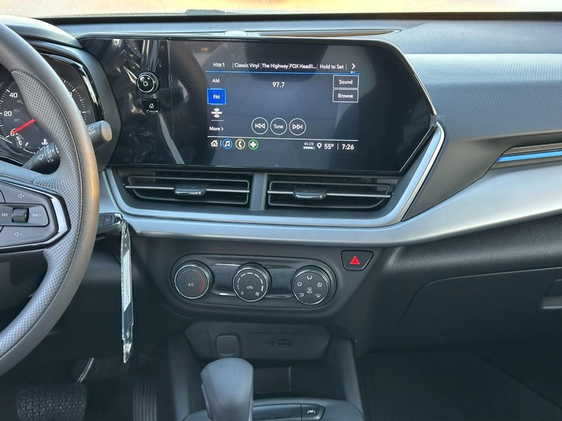 Chevrolet Trax Vehicle Full-screen Gallery Image 7