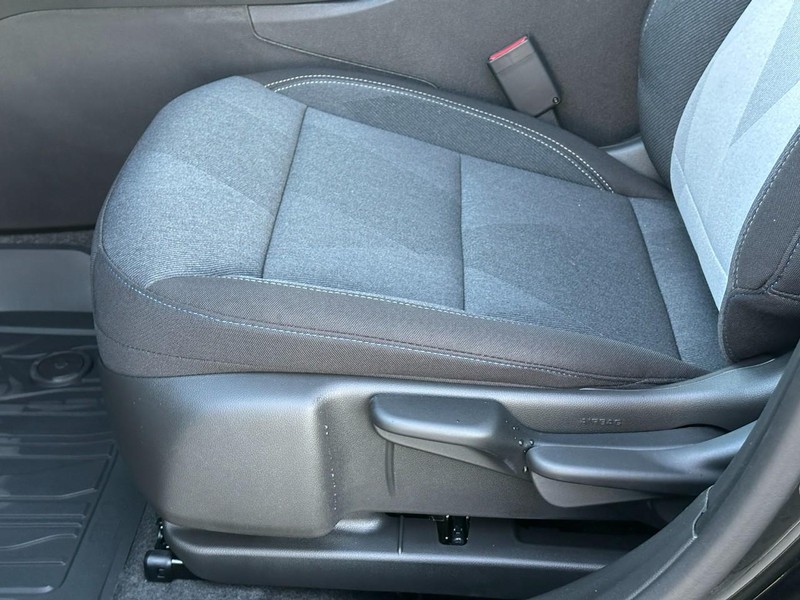 Chevrolet Trax Vehicle Full-screen Gallery Image 10