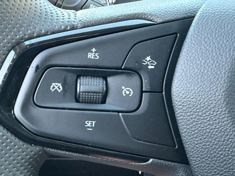 Chevrolet Trax Vehicle Full-screen Gallery Image 11