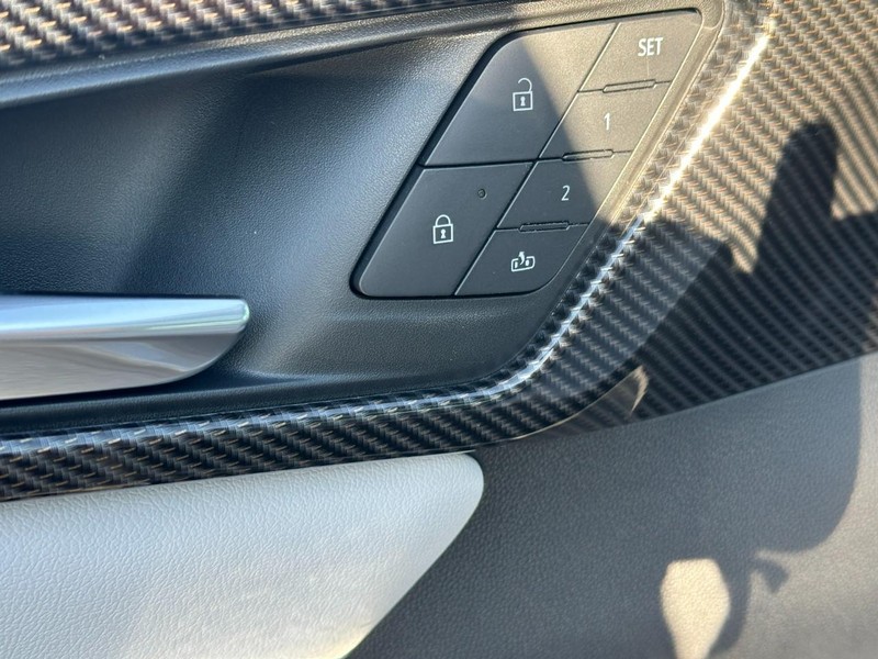 Chevrolet Traverse Vehicle Full-screen Gallery Image 13