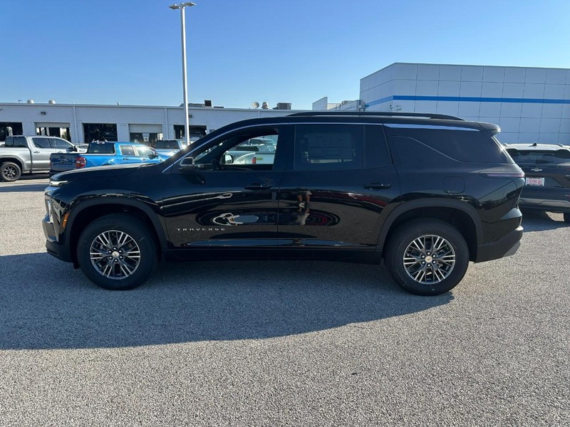 Chevrolet Traverse Vehicle Full-screen Gallery Image 2