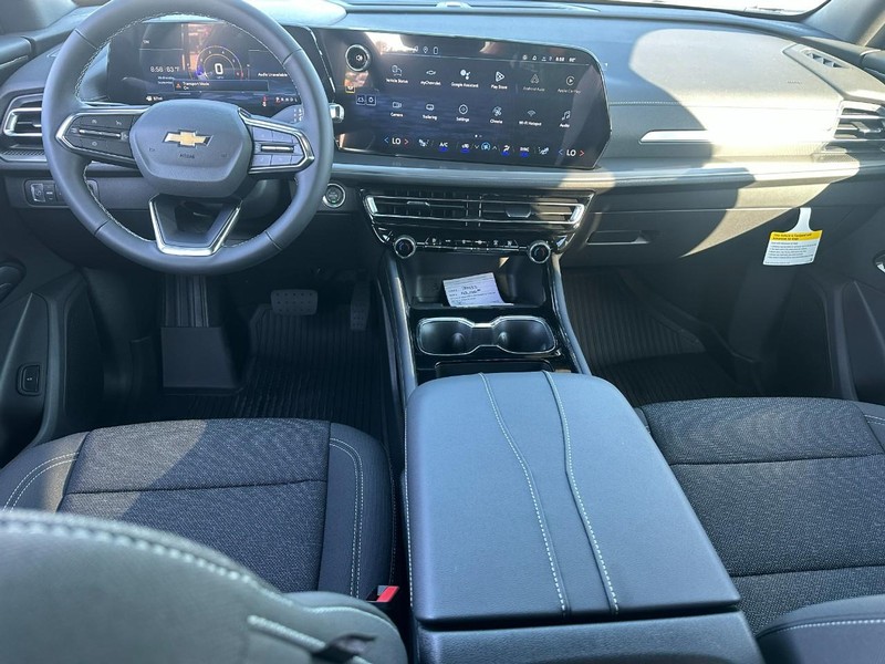 Chevrolet Traverse Vehicle Full-screen Gallery Image 7