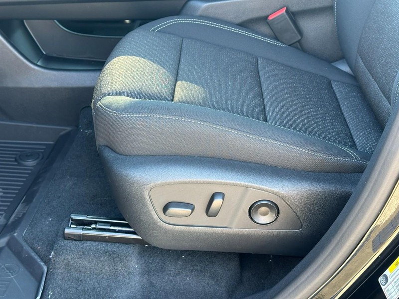 Chevrolet Traverse Vehicle Full-screen Gallery Image 12