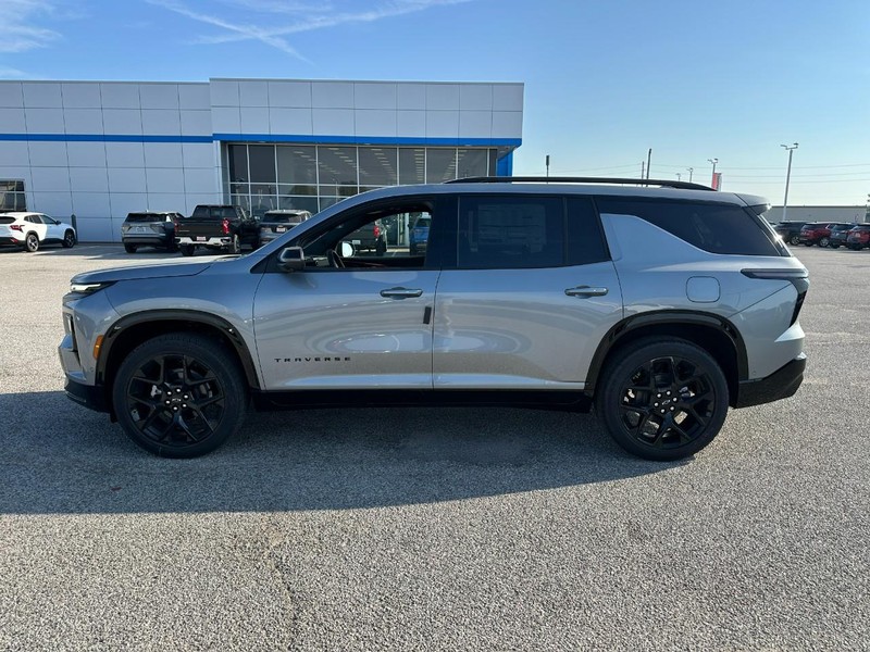 Chevrolet Traverse Vehicle Full-screen Gallery Image 2