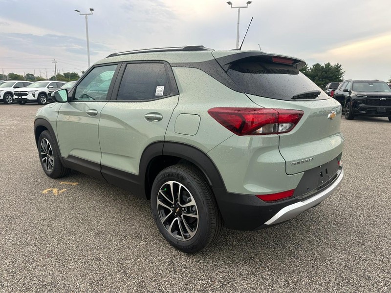 Chevrolet TrailBlazer Vehicle Full-screen Gallery Image 3