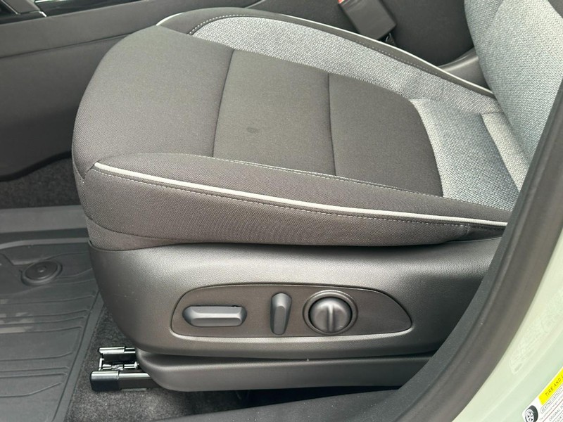 Chevrolet TrailBlazer Vehicle Full-screen Gallery Image 11