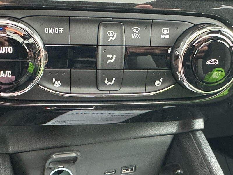 Chevrolet TrailBlazer Vehicle Full-screen Gallery Image 14