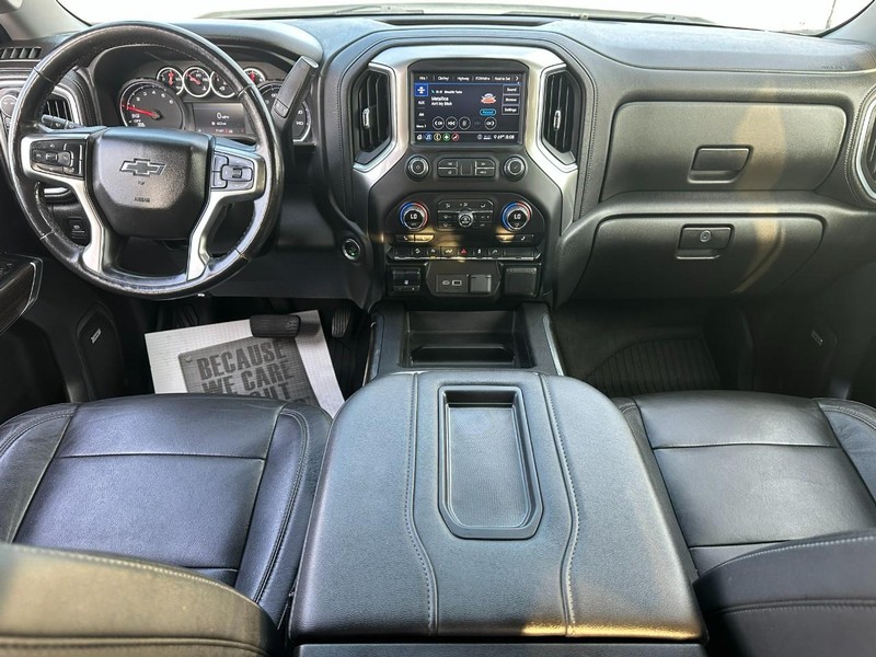 Chevrolet Silverado 1500 Vehicle Full-screen Gallery Image 11