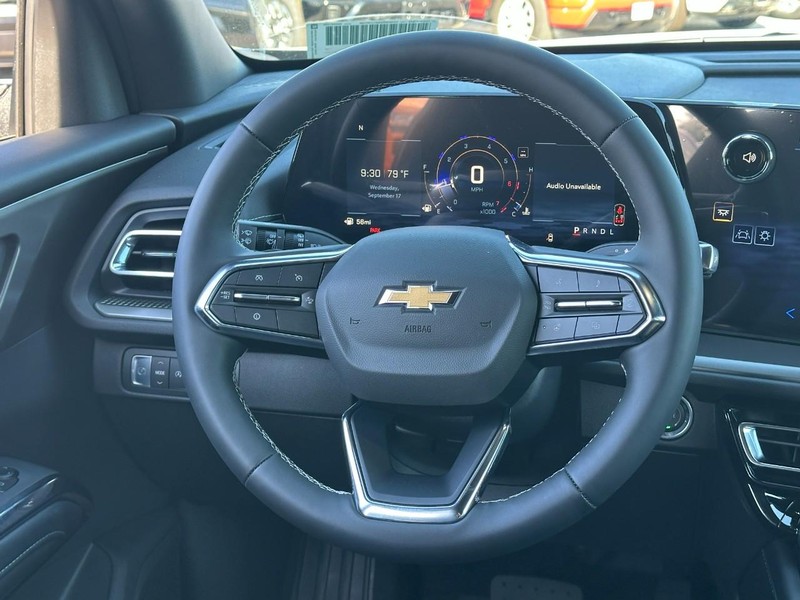 Chevrolet Traverse Vehicle Full-screen Gallery Image 8