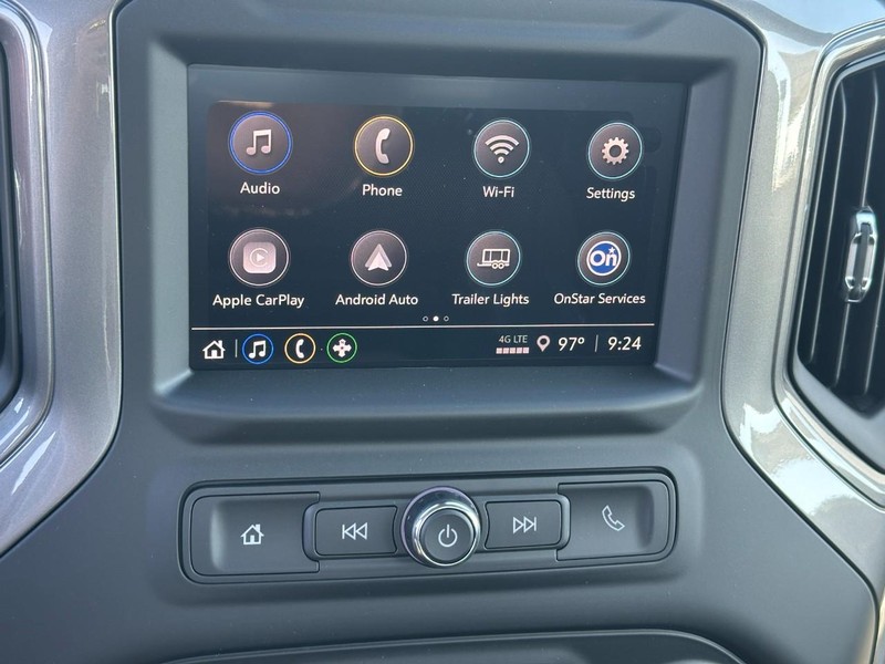 Chevrolet Silverado 1500 Vehicle Full-screen Gallery Image 10