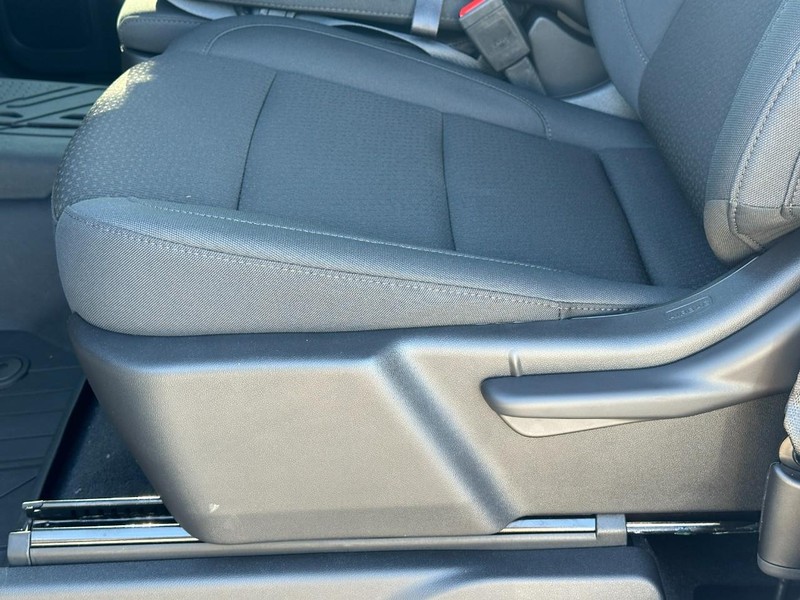 Chevrolet Silverado 1500 Vehicle Full-screen Gallery Image 7