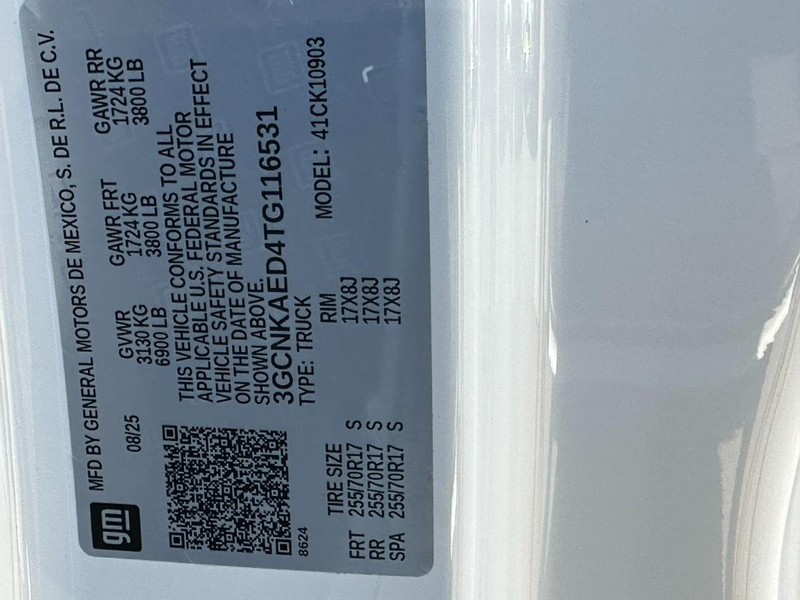 Chevrolet Silverado 1500 Vehicle Full-screen Gallery Image 13