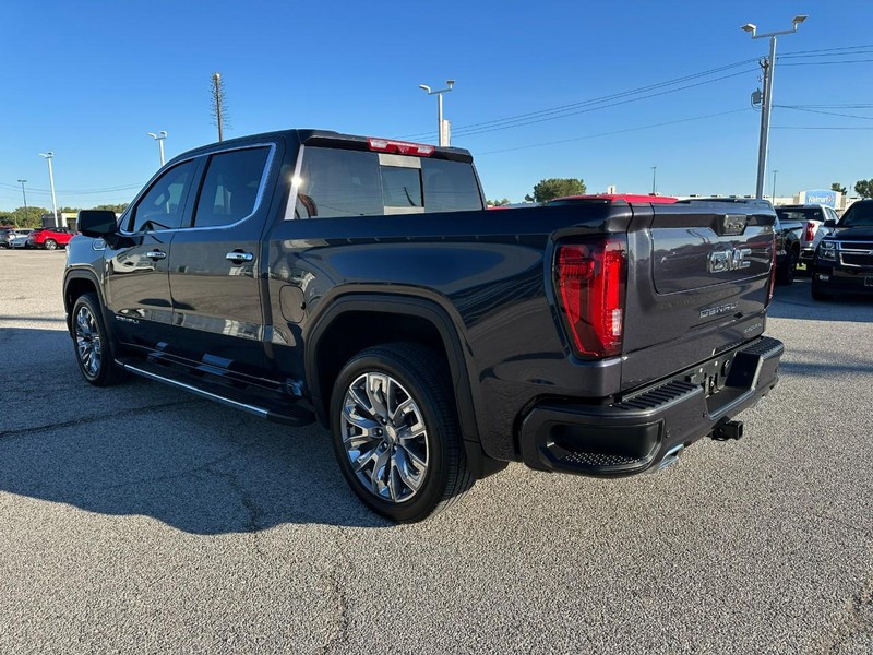 GMC Sierra 1500 Vehicle Full-screen Gallery Image 3