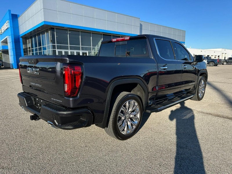 GMC Sierra 1500 Vehicle Full-screen Gallery Image 6