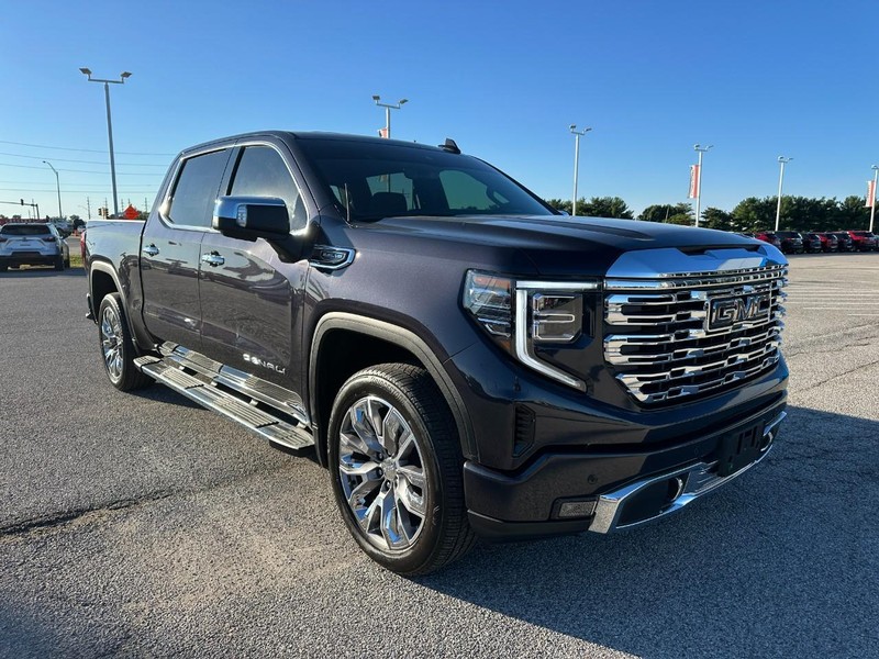 GMC Sierra 1500 Vehicle Full-screen Gallery Image 8