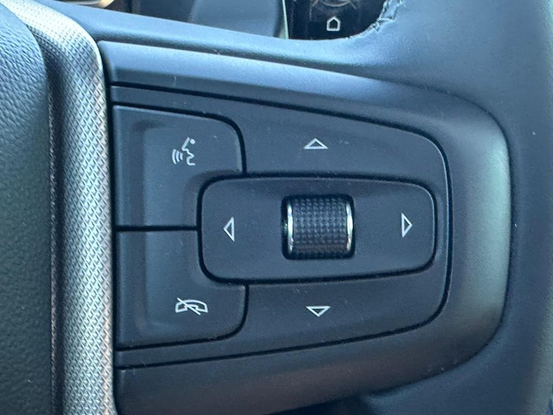 GMC Sierra 1500 Vehicle Full-screen Gallery Image 21