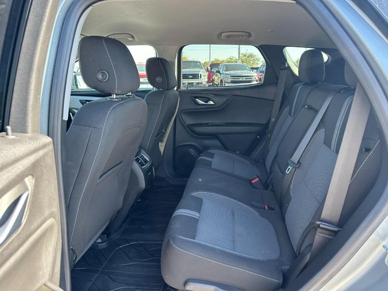 Chevrolet Blazer Vehicle Full-screen Gallery Image 10