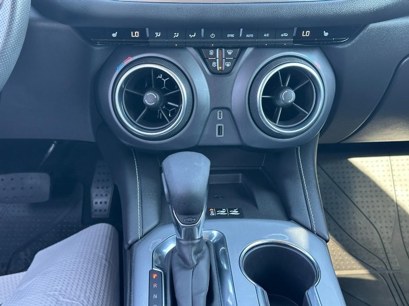 Chevrolet Blazer Vehicle Full-screen Gallery Image 14