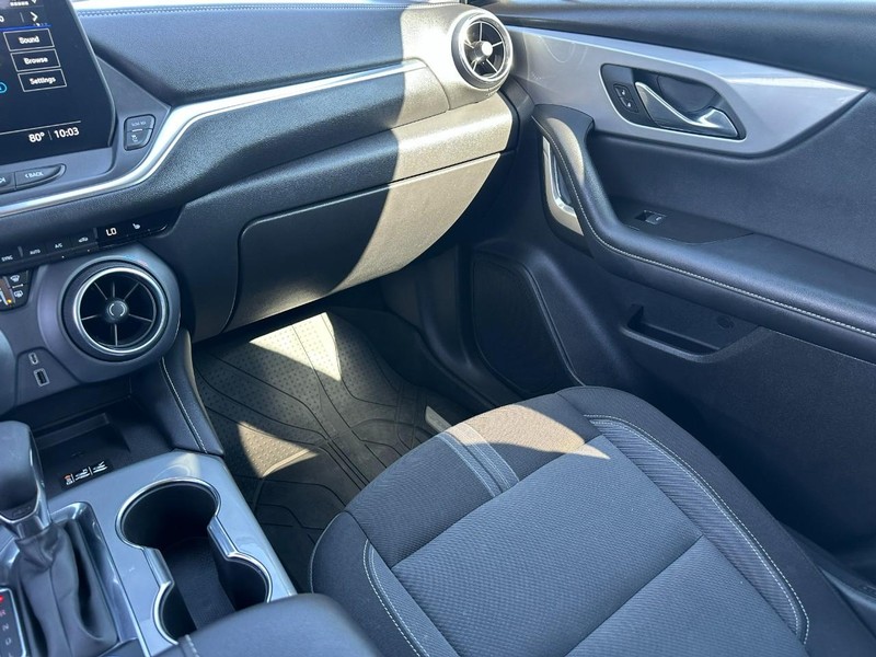 Chevrolet Blazer Vehicle Full-screen Gallery Image 15