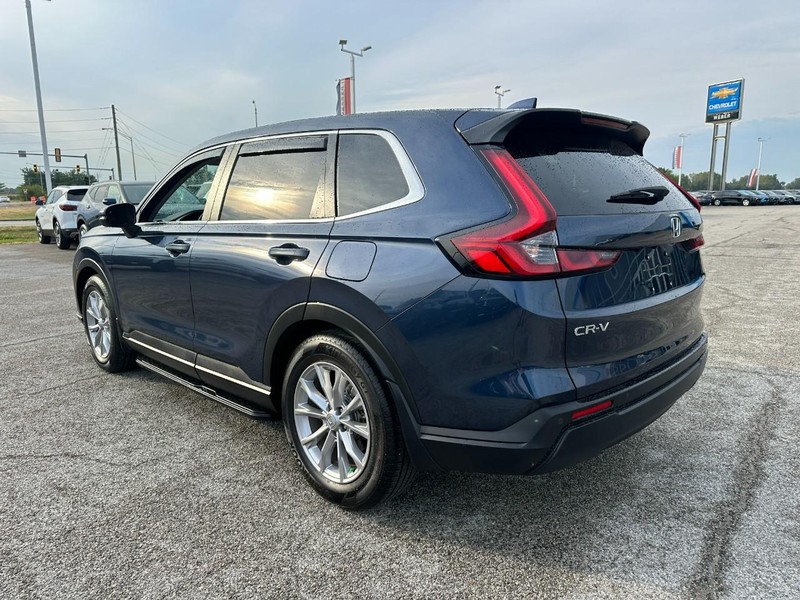 Honda CR-V Vehicle Full-screen Gallery Image 3
