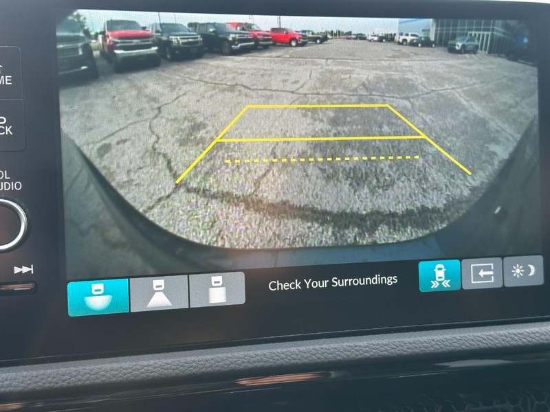 Honda CR-V Vehicle Full-screen Gallery Image 25