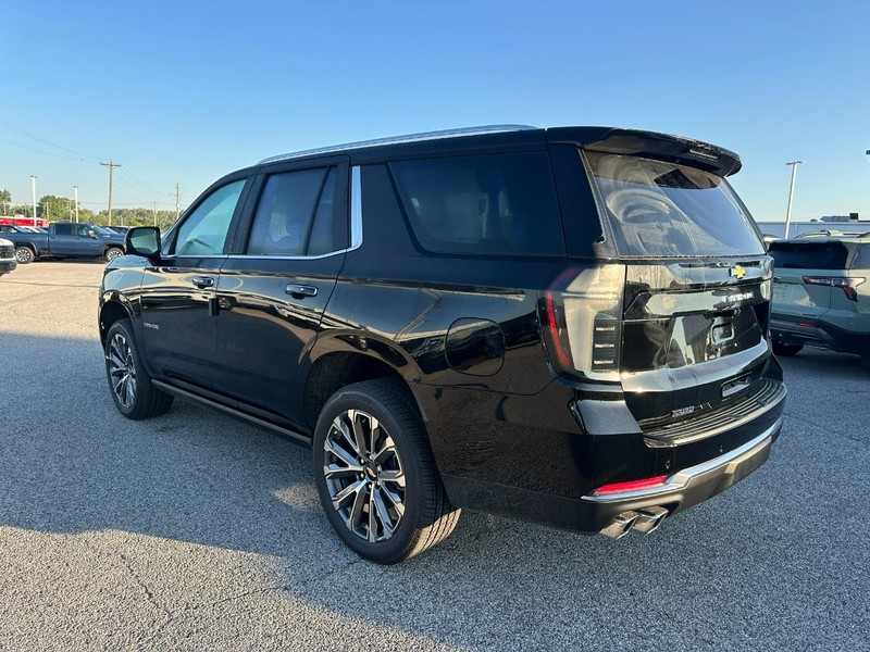Chevrolet Tahoe Vehicle Full-screen Gallery Image 3