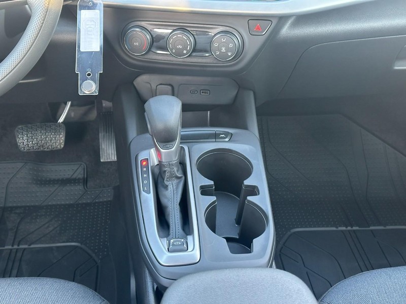 Chevrolet Trax Vehicle Full-screen Gallery Image 8