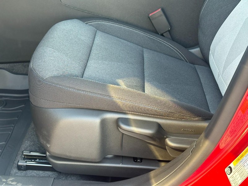 Chevrolet Trax Vehicle Full-screen Gallery Image 9