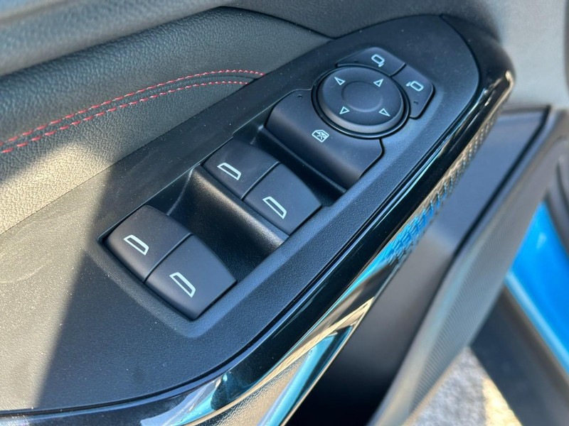 Chevrolet Trax Vehicle Full-screen Gallery Image 10