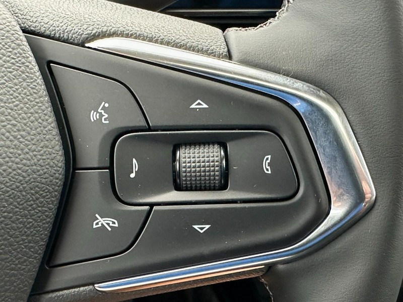 Chevrolet Trax Vehicle Full-screen Gallery Image 14